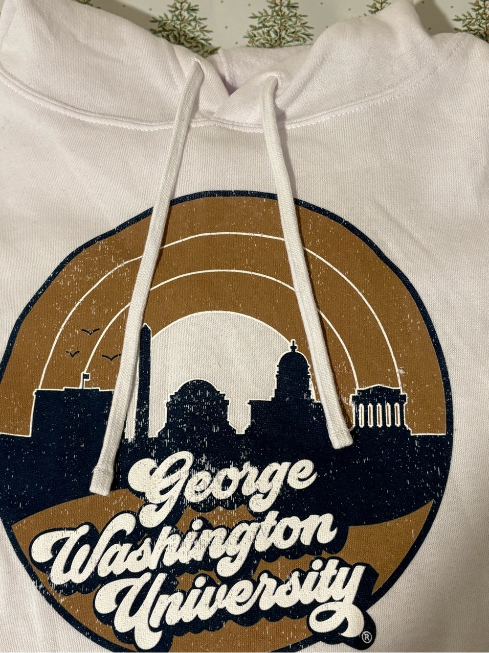 George Washington University Women’s Cute, Cropped Hoodie! NEW from GWU!